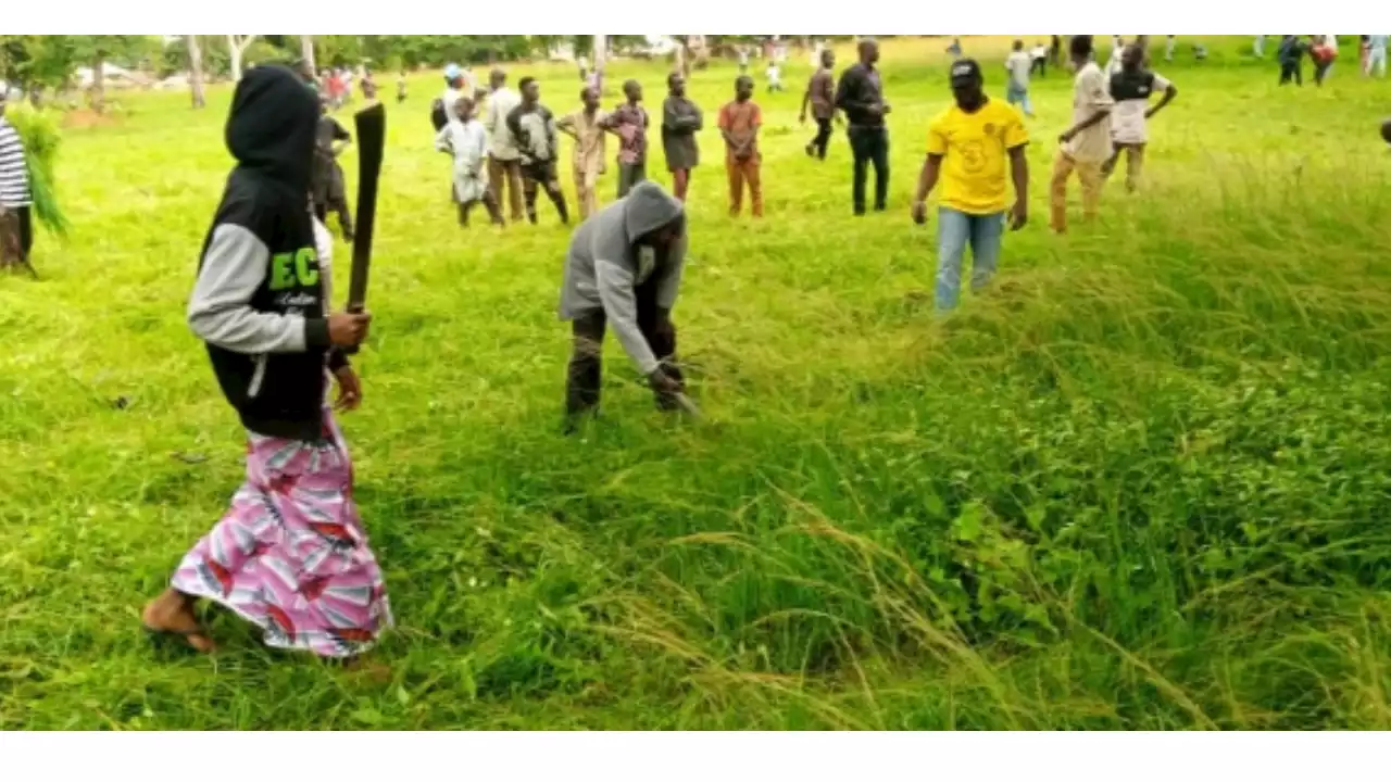 Sallah: Christians Join Muslims To Clear Grass At Kaduna Praying Ground