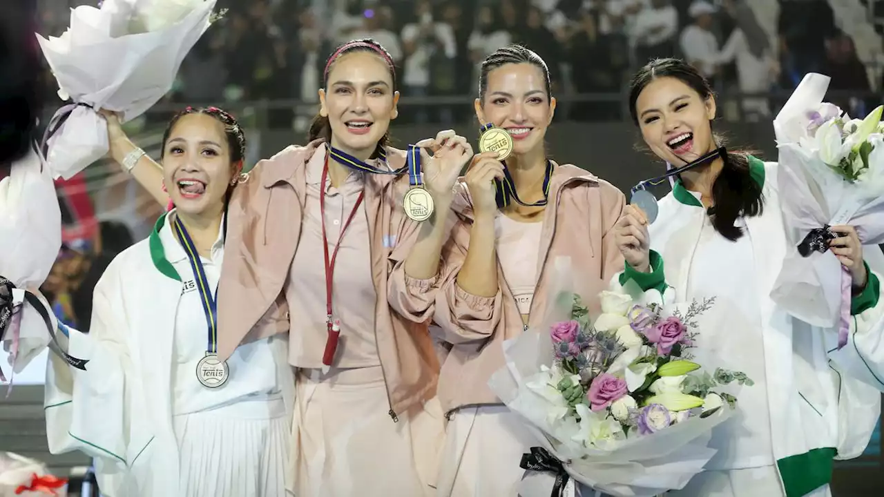 Menang Lagi-Lagi Tenis, Luna Maya dan Nia Ramadhani Raih Piala Bertabur 5.000 Berlian Senilai Rp 2 Miliar