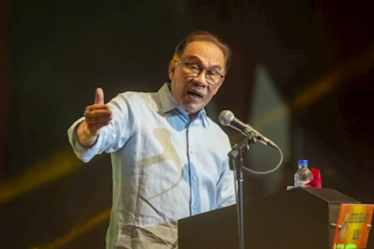 PM Anwar should apologise for his ‘sexist’ remark to female student, Bersatu leader says