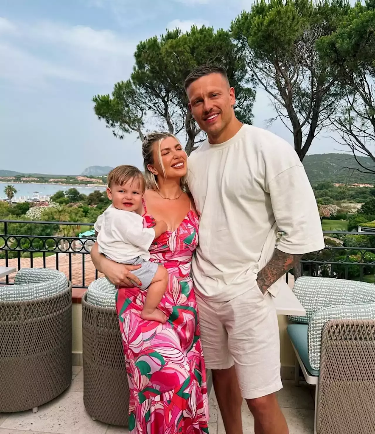 Olivia Bowen stuns in bikini as she shares sweet snaps of family holiday