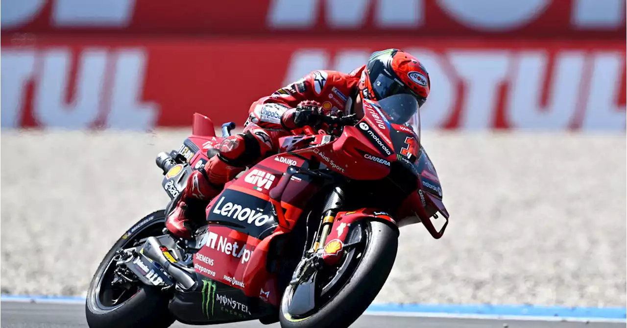 MotoGP Olanda: Bagnaia trionfa e allunga in classifica, doppietta Ducati con Bezzecchi