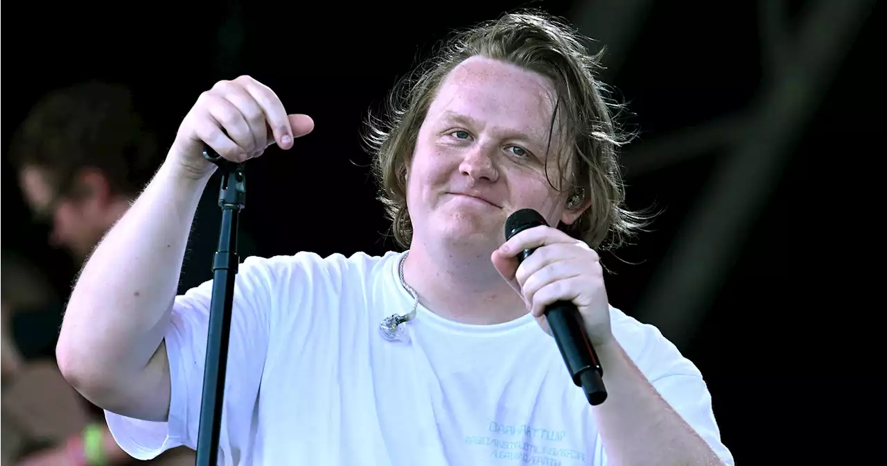 Lewis Capaldi Apologizes to Glastonbury Crowd After He Loses Voice Mid-Song