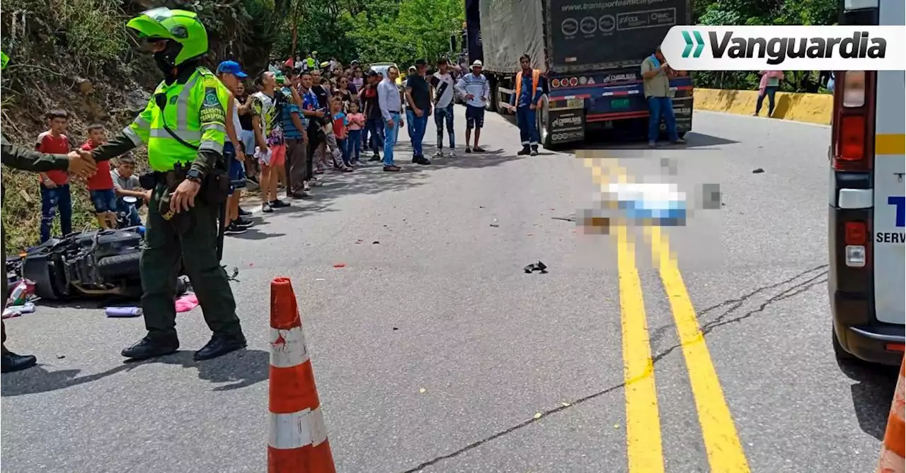 Mujer murió tras accidente en la vía Bucaramanga - San Gil