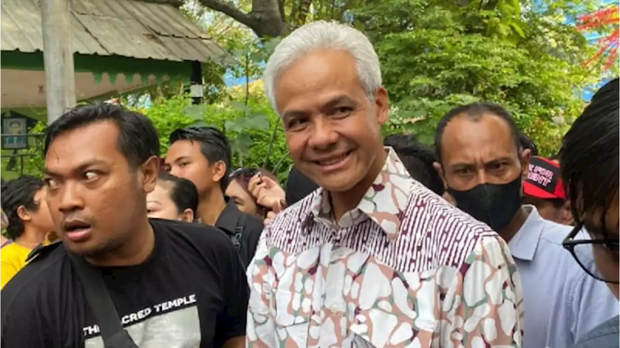 Ganjar Pranowo Blusukan di Pademangan, Warga Teriak Presiden