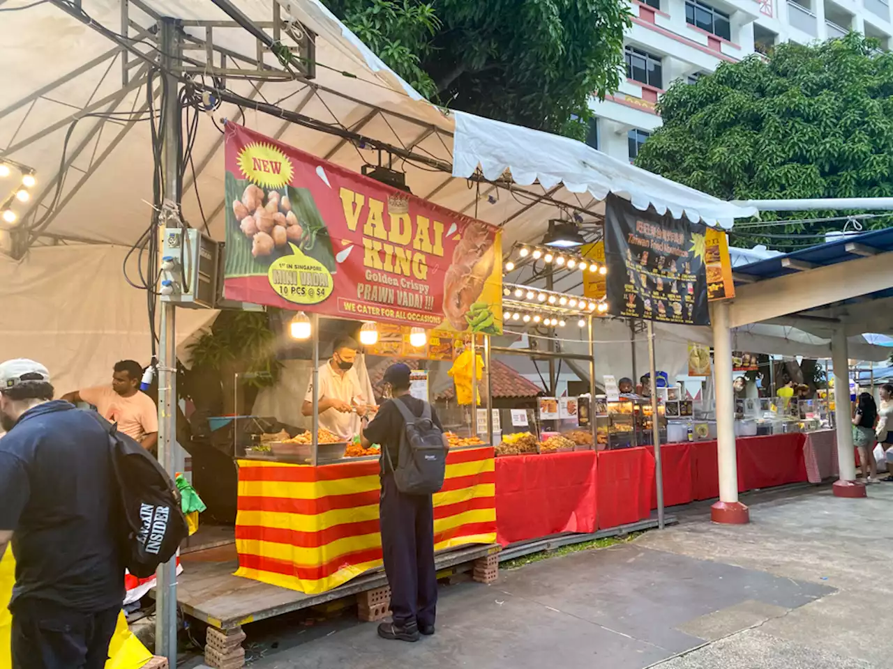 Tampines Avenue 2 Pasar Malam hides crab otah, chocolate tutu kueh & $3 bird’s nest drink