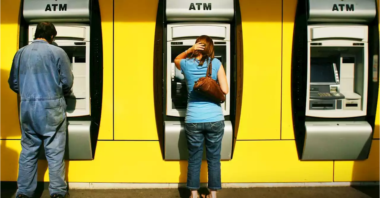 Commonwealth Bank working 'urgently' to fix downed services