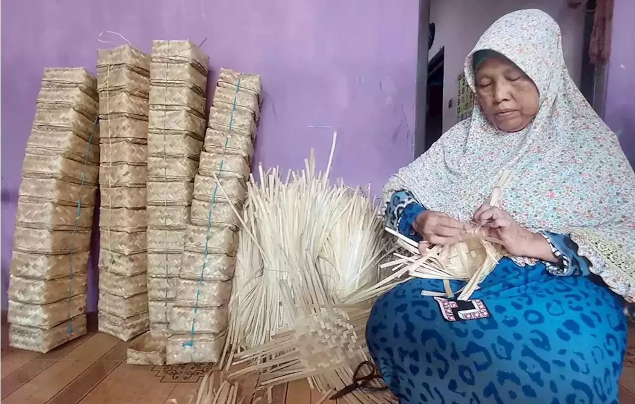 Perajin Besek Bambu di Kudus Banjir Pesanan Jelang Iduladha