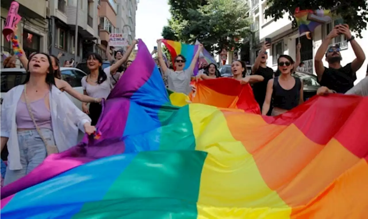 Police detain 50 after Pride march in Istanbul