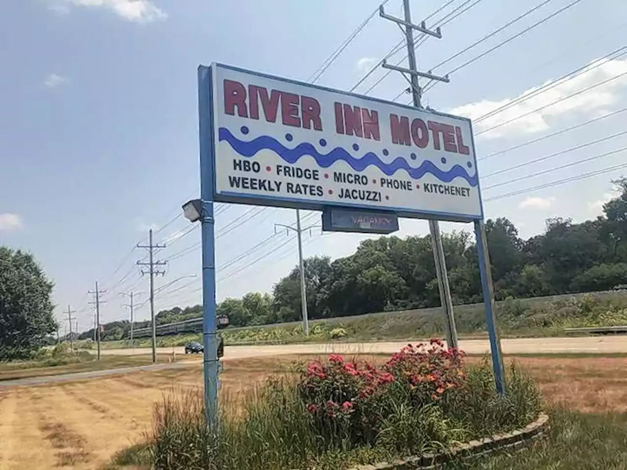 Cameras installed at Fox River Grove motel that has been site of 'dozens' of ODs