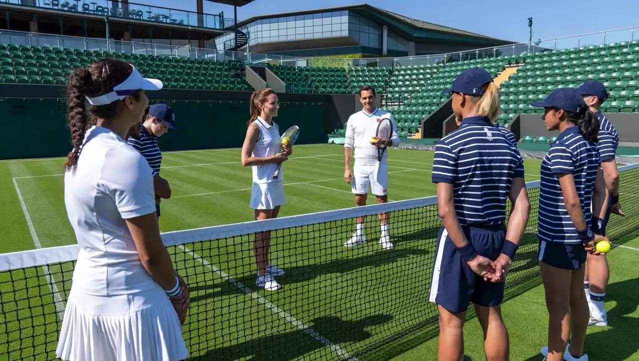 Beim Training der Ballkinder in Wimbledon: Prinzessin Kate gewinnt Punkt gegen Roger Federer