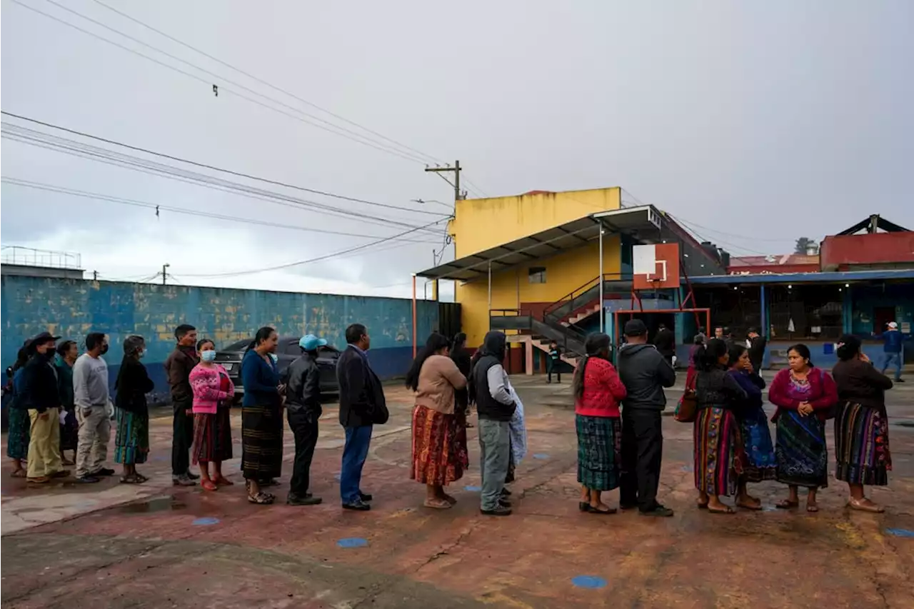 No clear favorite as Guatemala votes for new president