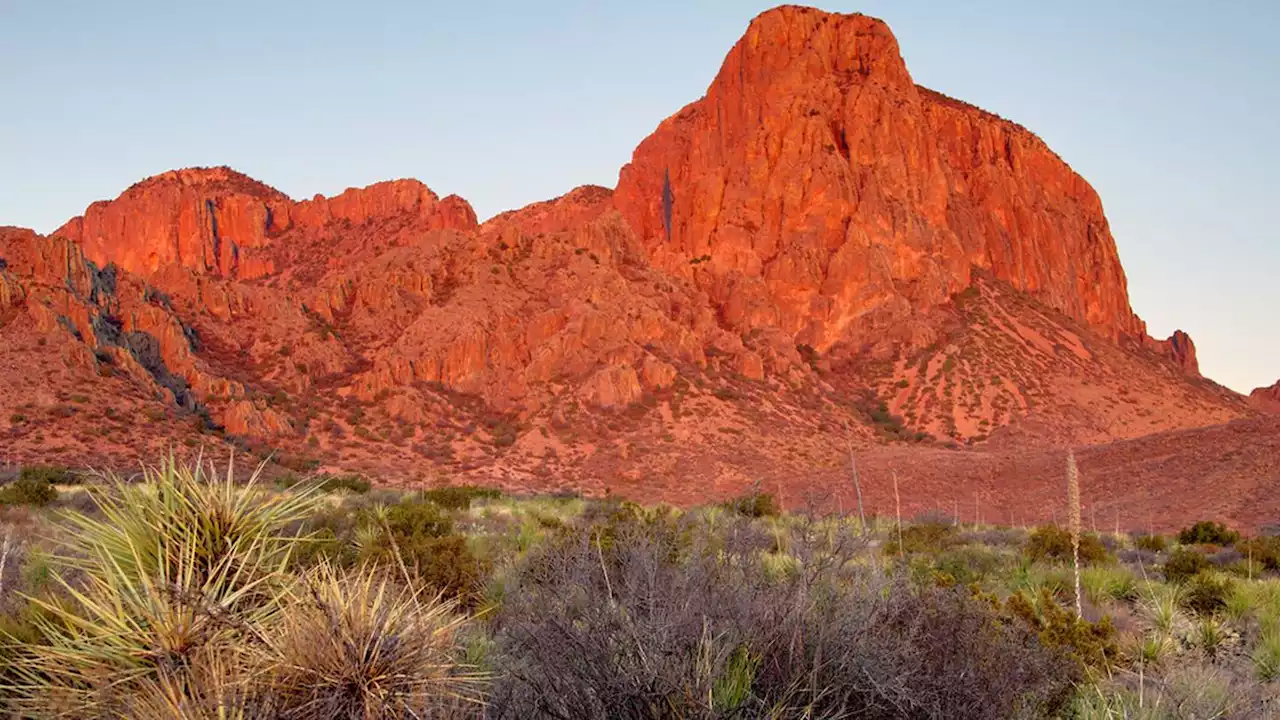 Officials: Stepfather, stepson dead after hiking in extreme heat at Big Bend National Park