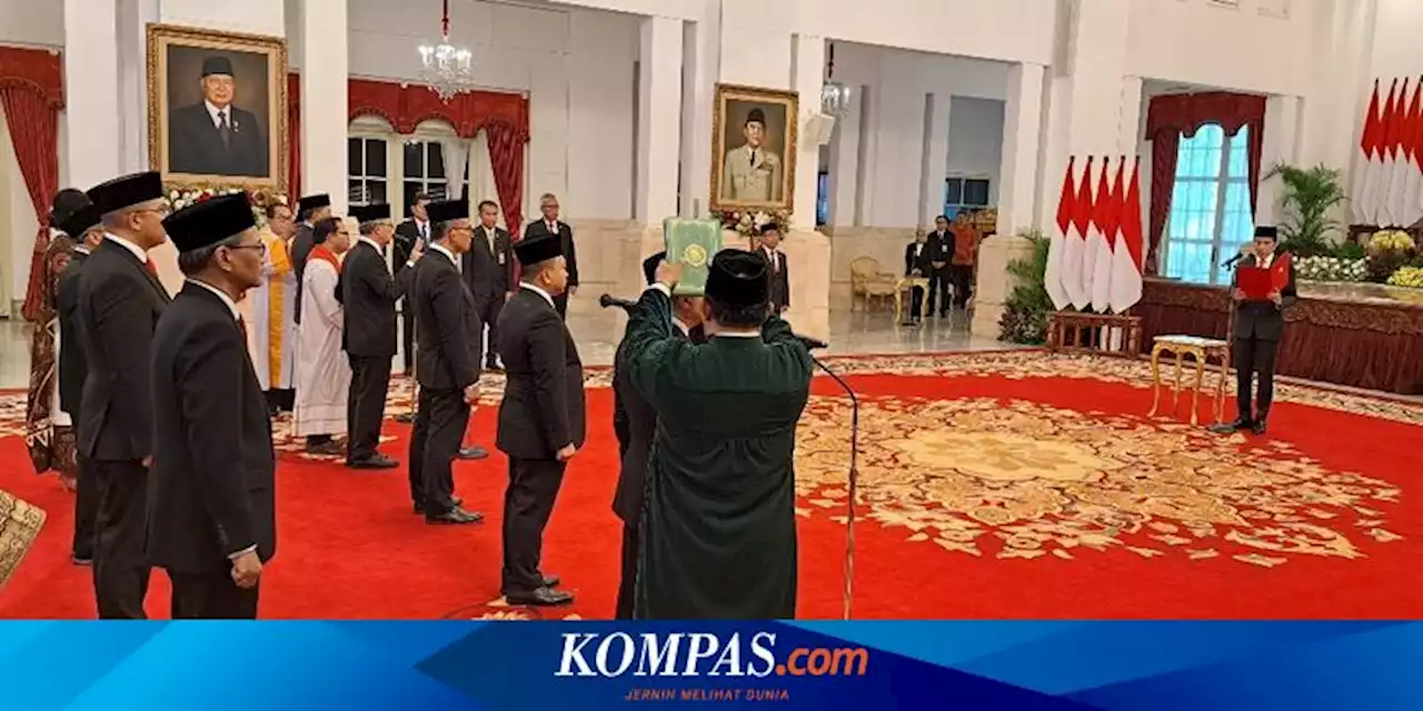 Jokowi Lantik 12 Duta Besar RI, Ada Jubir Kemenlu dan Mantan Wartawan 'Kompas'