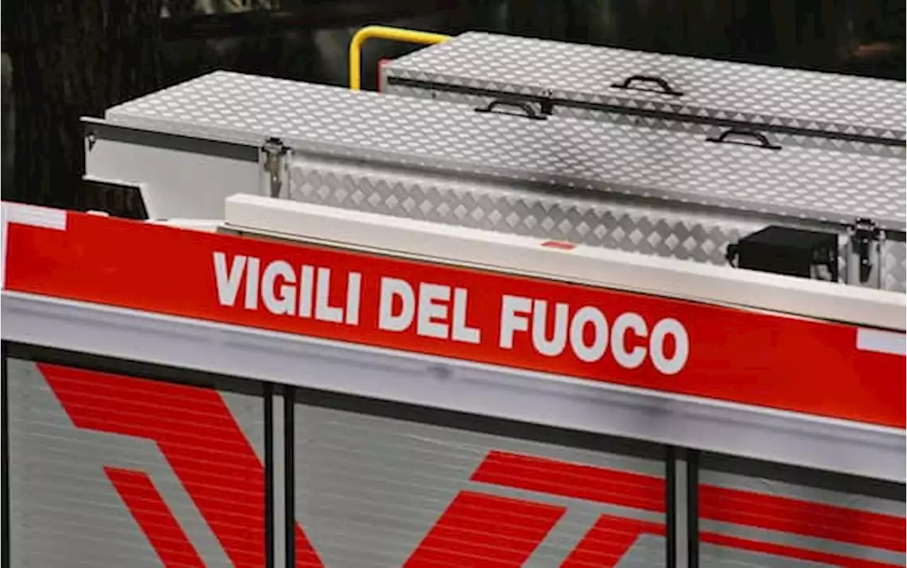 Incendio in appartamento a Trieste, morta donna e ferito il figlio