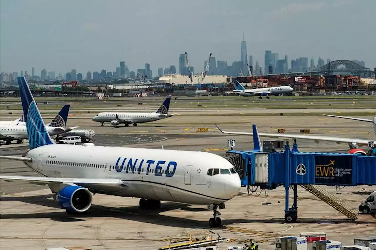 American with lifetime United Airlines pass has flown over 23 million miles to more than 100 countries