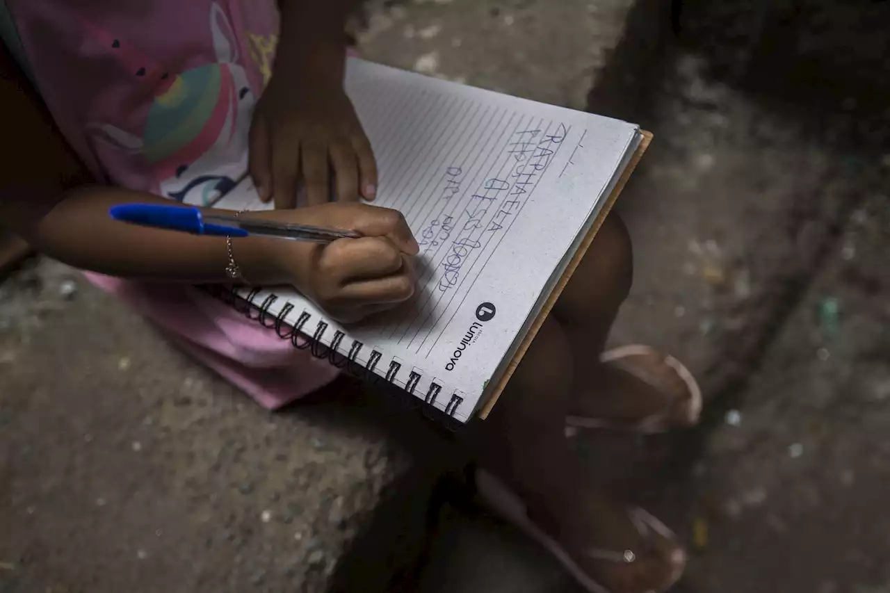 Efeitos da pandemia em jovens não foram enfrentados adequadamente, aponta estudo