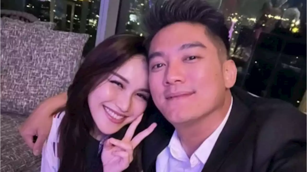 Ayu Ting Ting Ultah, Boy William Beri Bunga dan Ajak Makan Malam