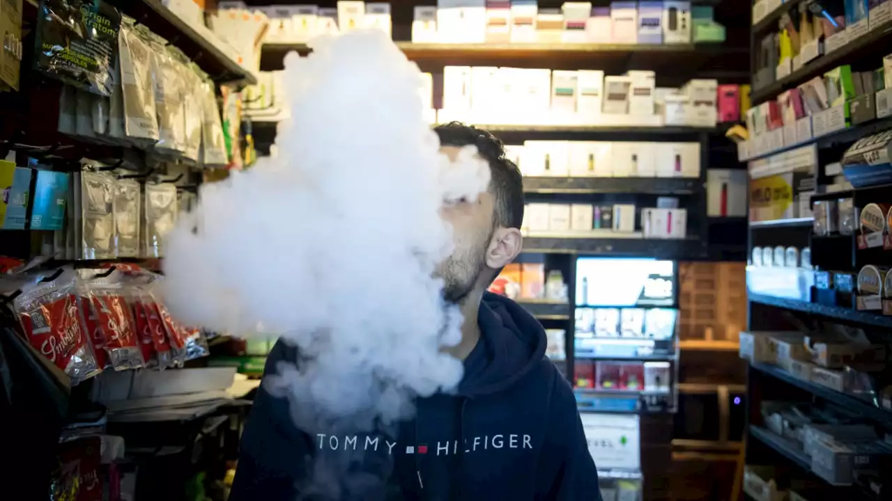 Thousands of unauthorized vapes pouring into US despite FDA crackdown