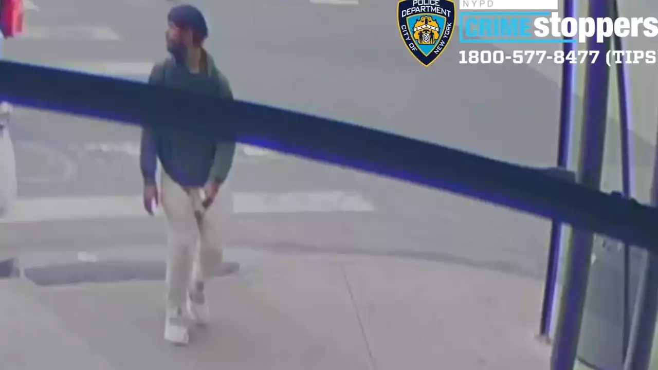 Man, 91, injured in street during Bronx attempted armed robbery