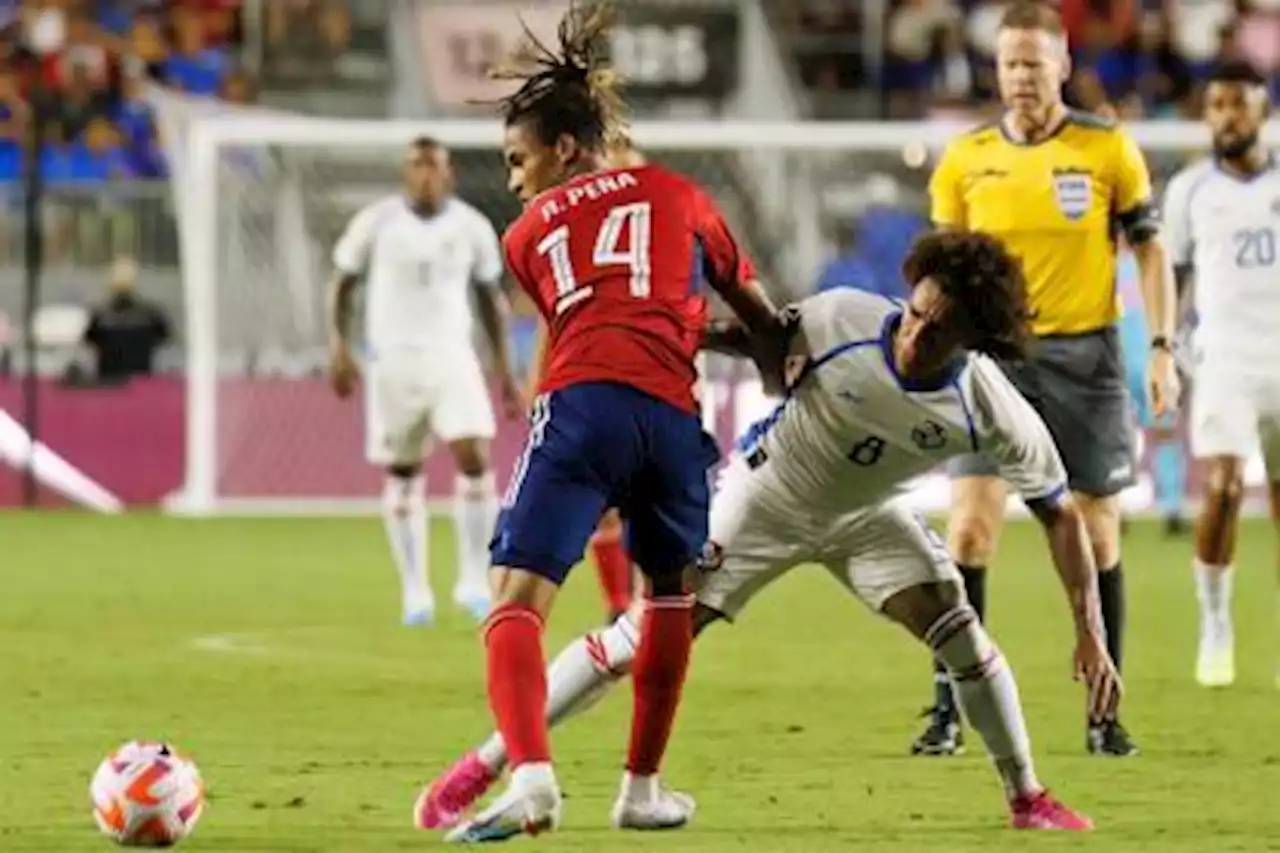 Amargo debut de Juan Pablo Vargas y Luis Fernando Suárez en Copa Oro