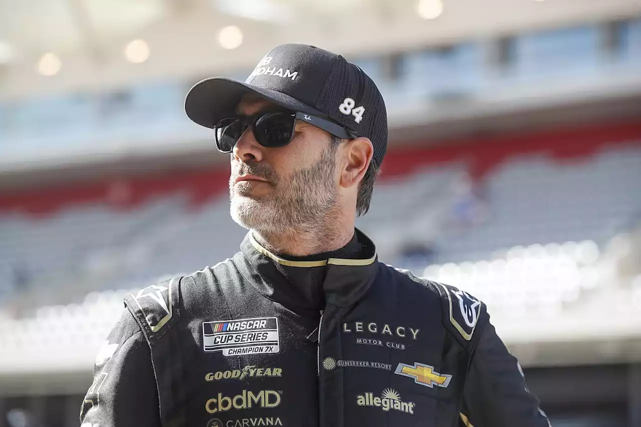 Jimmie Johnson withdraws from Chicago race after family tragedy