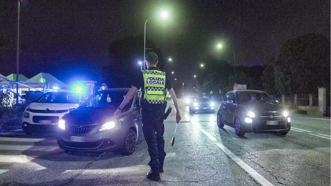 Nuovo codice della strada: “Patente sospesa a chi è positivo al test salivare per le droghe e a chi guida al cellulare”