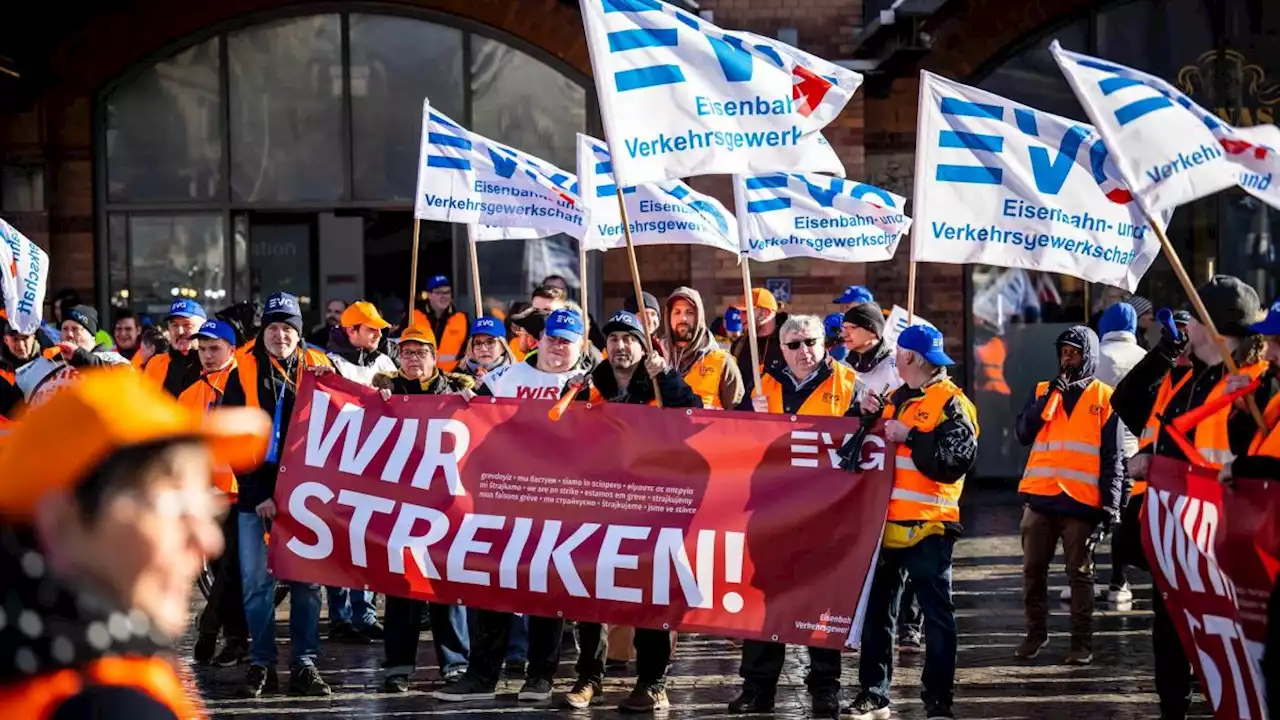 EVG will Verkehr lahmlegen: Nächster Bahn-Streik steht an