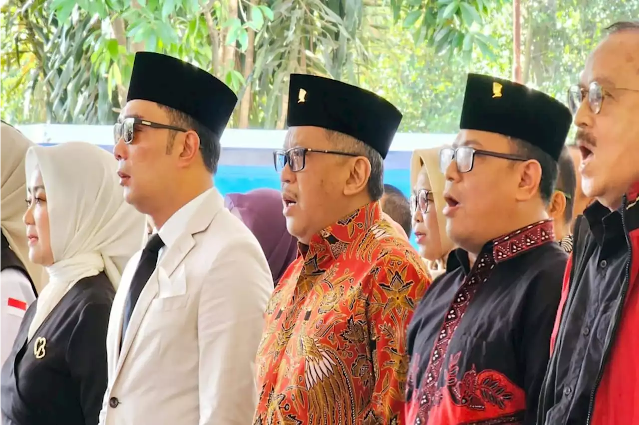 Hasto dan Ridwan Kamil Groundbreaking Monumen Plaza Bung Karno di Bandung