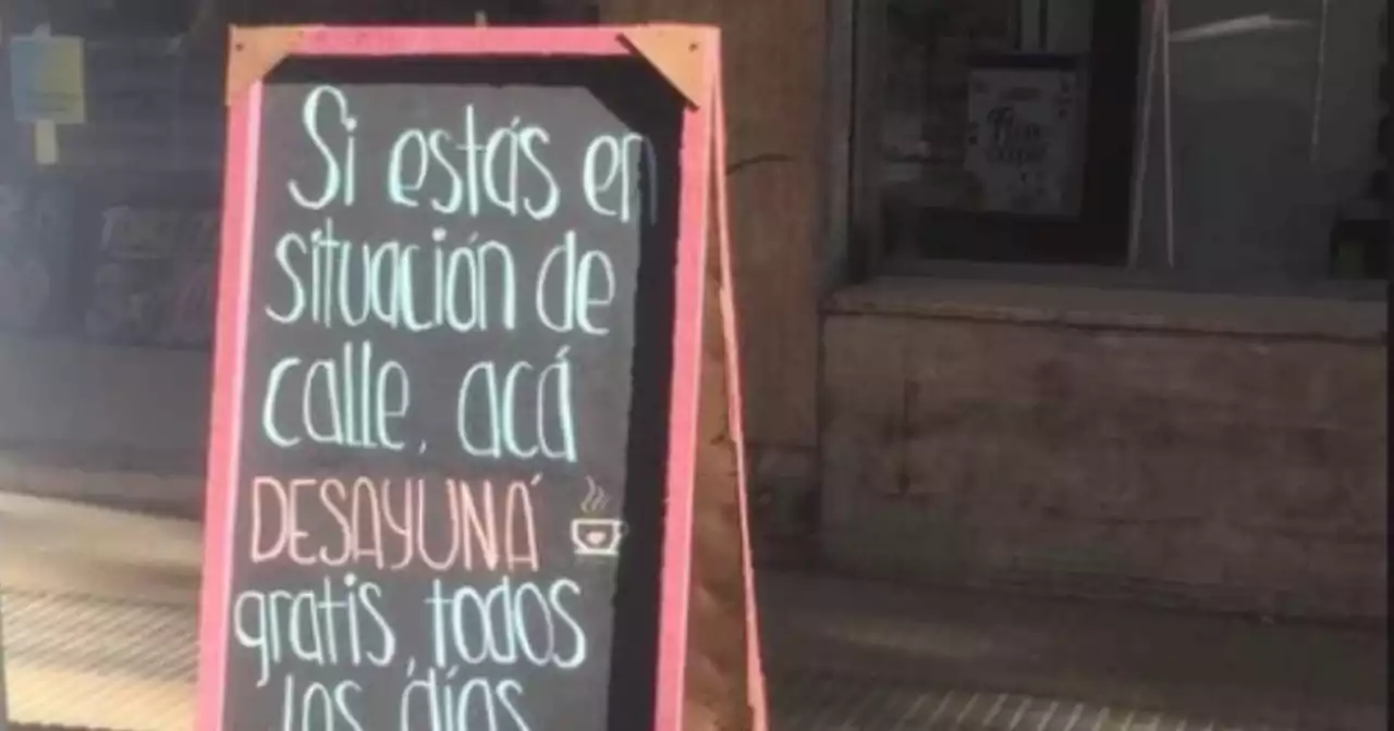 Noble gesto: pareja de emprendedores ofrece desayunos gratis a quien más lo necesita