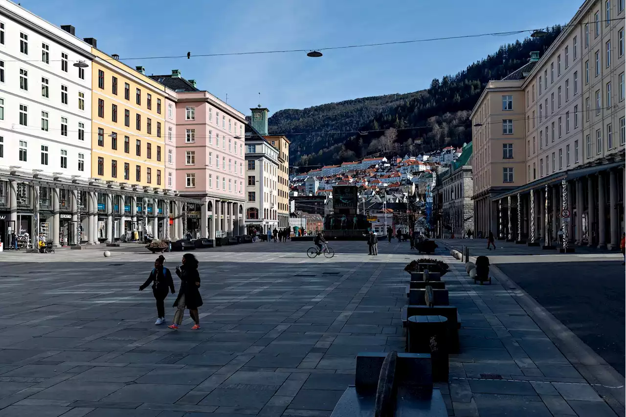 På lørdag starter uteserveringen på Torgallmenningen. Dette er planene.