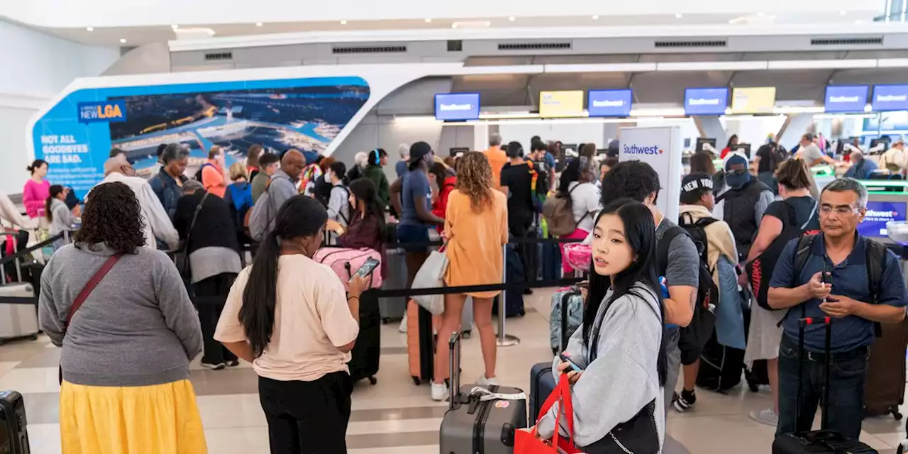 Airline travel delays pick up early, are expected to grow worse as holiday weekend nears