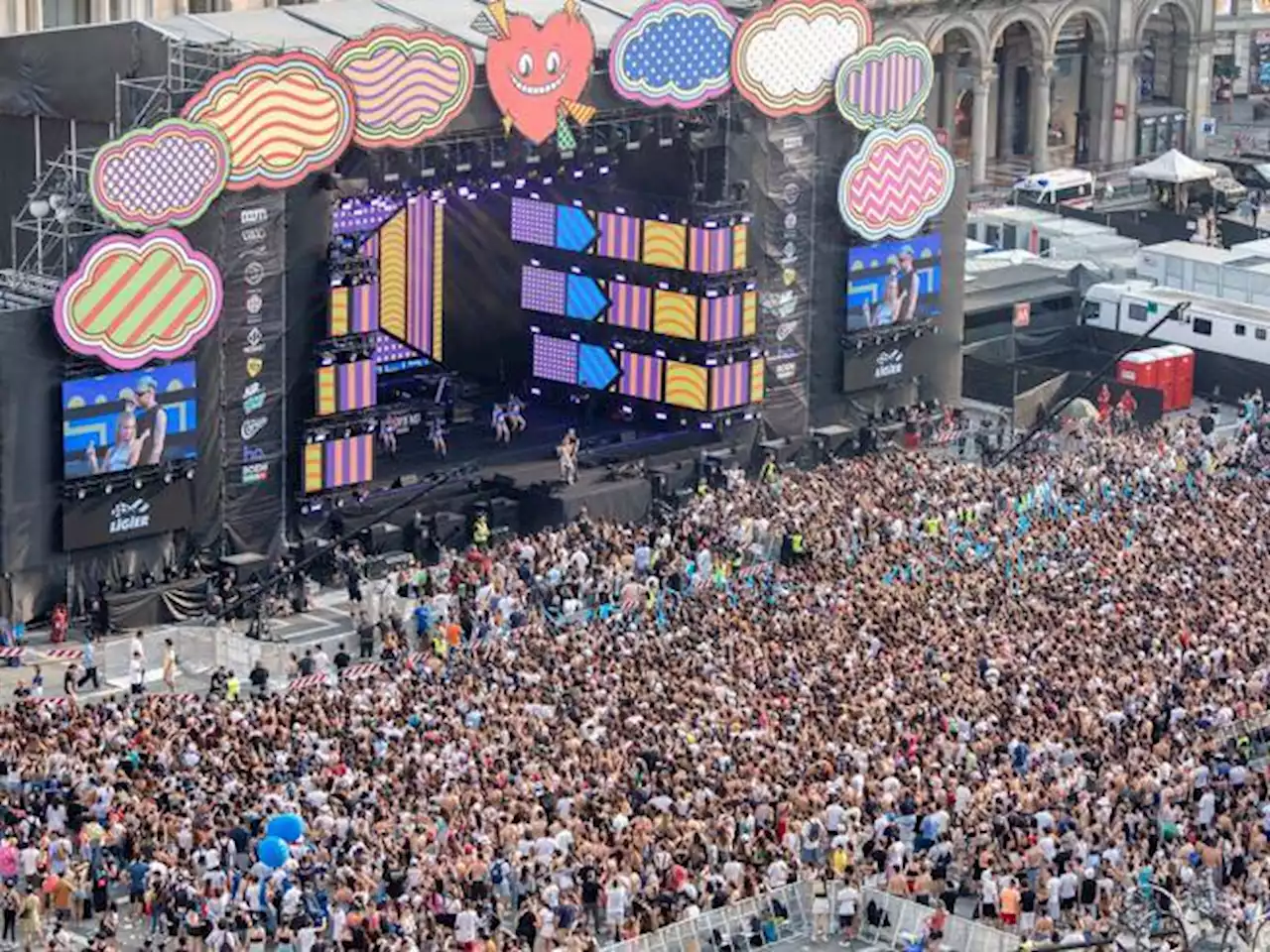 Love Mi, la festa di Fedez in Piazza Duomo: show per 20mila a Milano