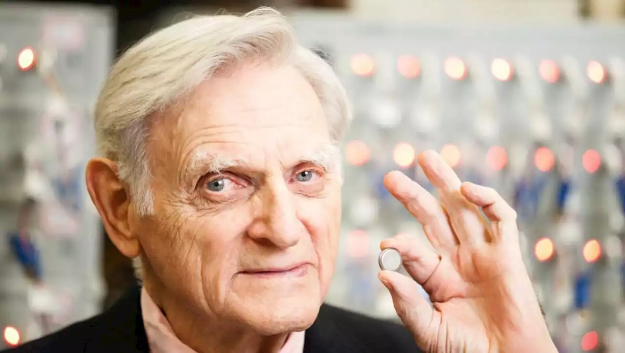 (S+) John Goodenough: Lithium-Ionen-Akku-Forscher und Nobelpreisträger gestorben