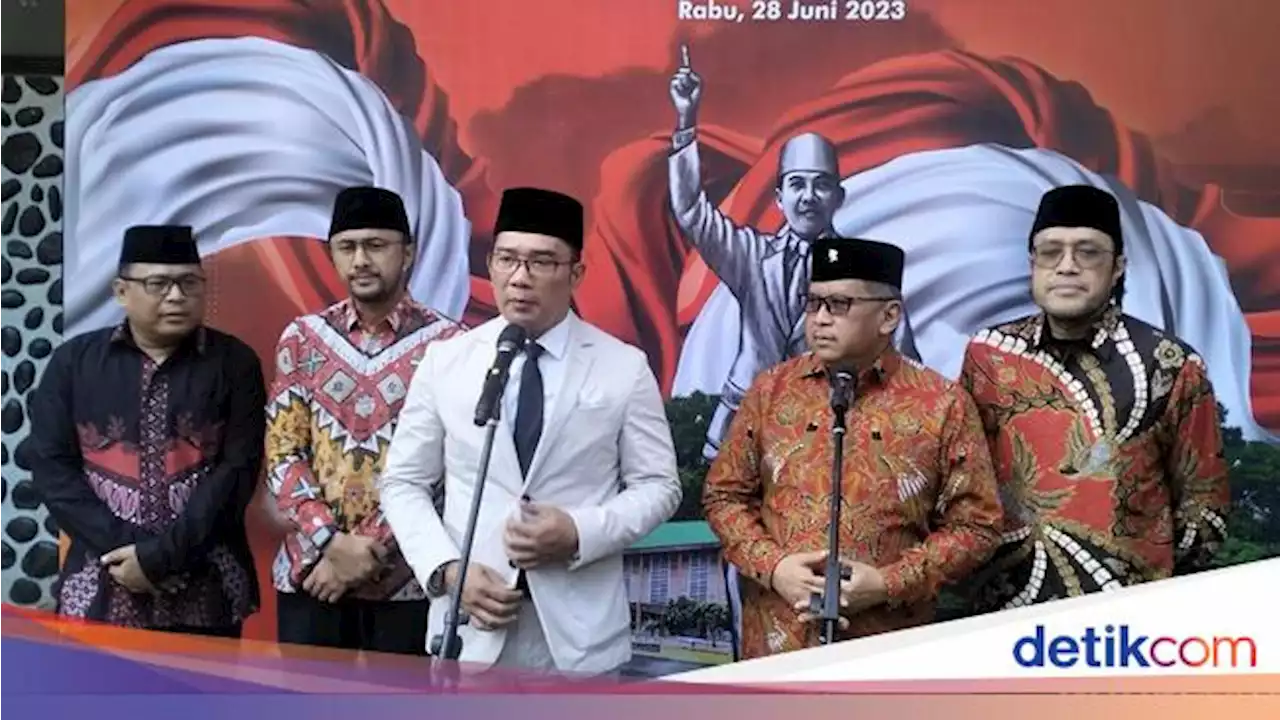 Ridwan Kamil Tanggapi Pantun Hasto soal Pendamping Ganjar