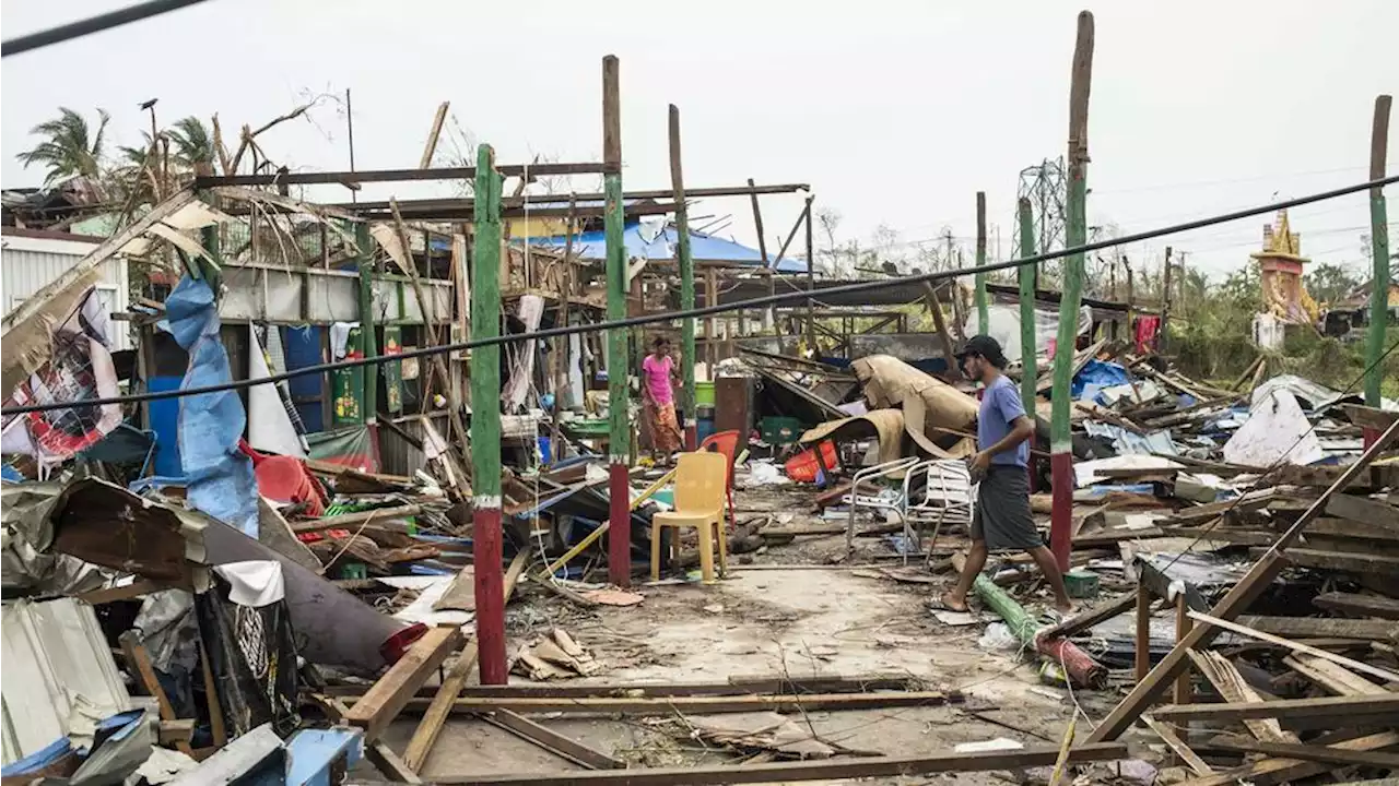 Militärjuntan blockerar cyklonhjälp i Myanmar