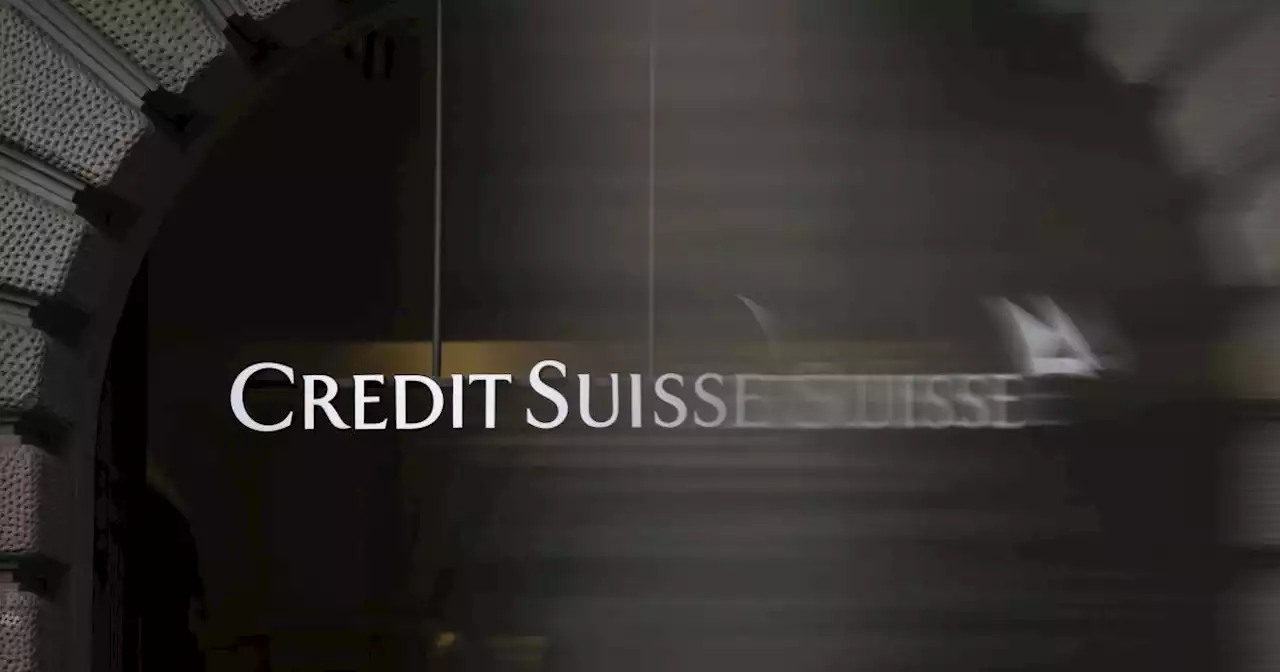 Scocca l'ora di Credit Suisse, licenziati la metà dei dipendenti. Il numero uno di Ubs: 'L'integrazione procede molto bene' - Il Fatto Quotidiano