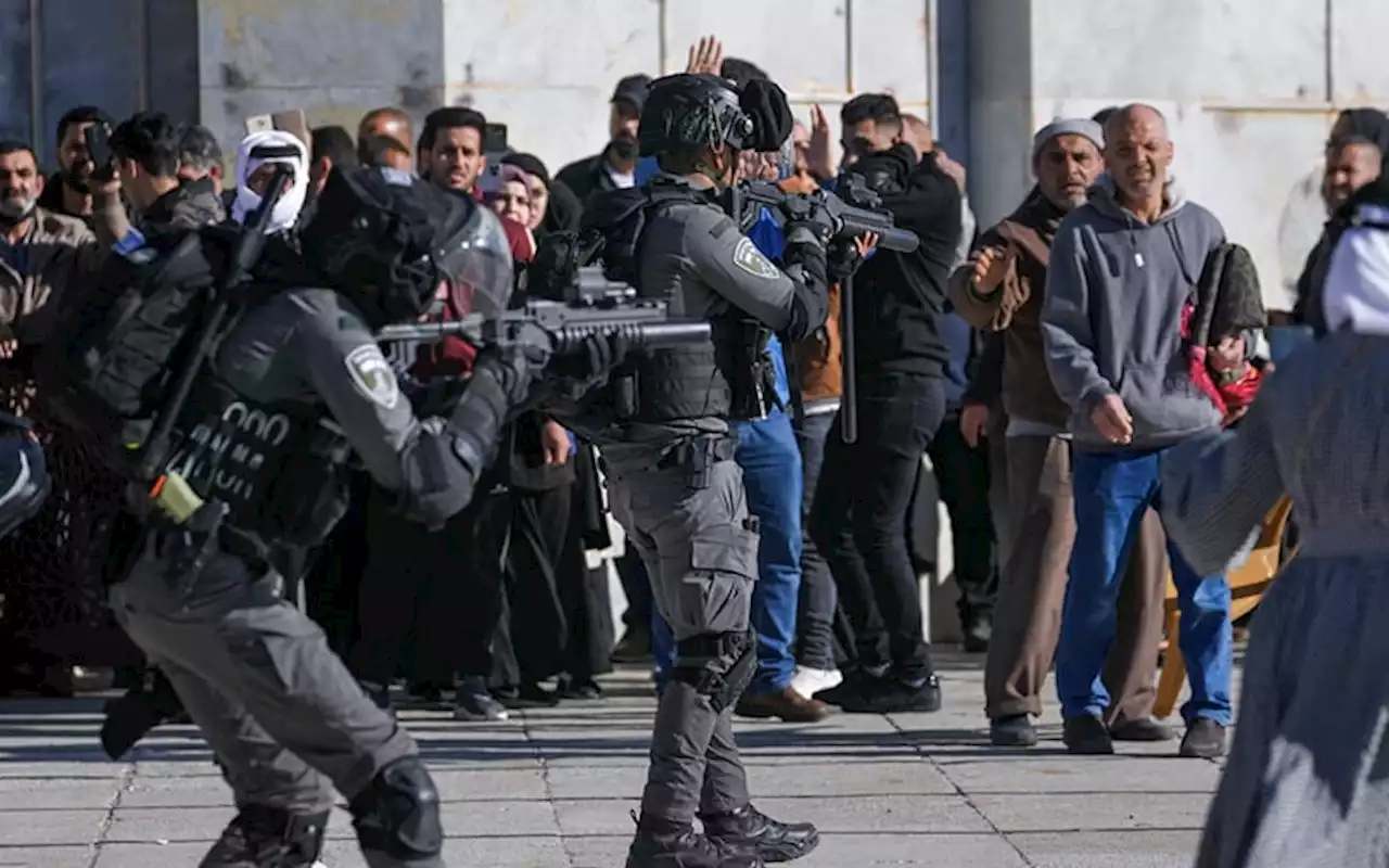 Polis Israel serbu Masjid Al-Aqsa ketika solat sunat Aidiladha