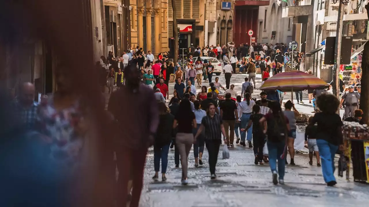 Censo do IBGE: taxa de crescimento anual da população brasileira atinge menor nível da história