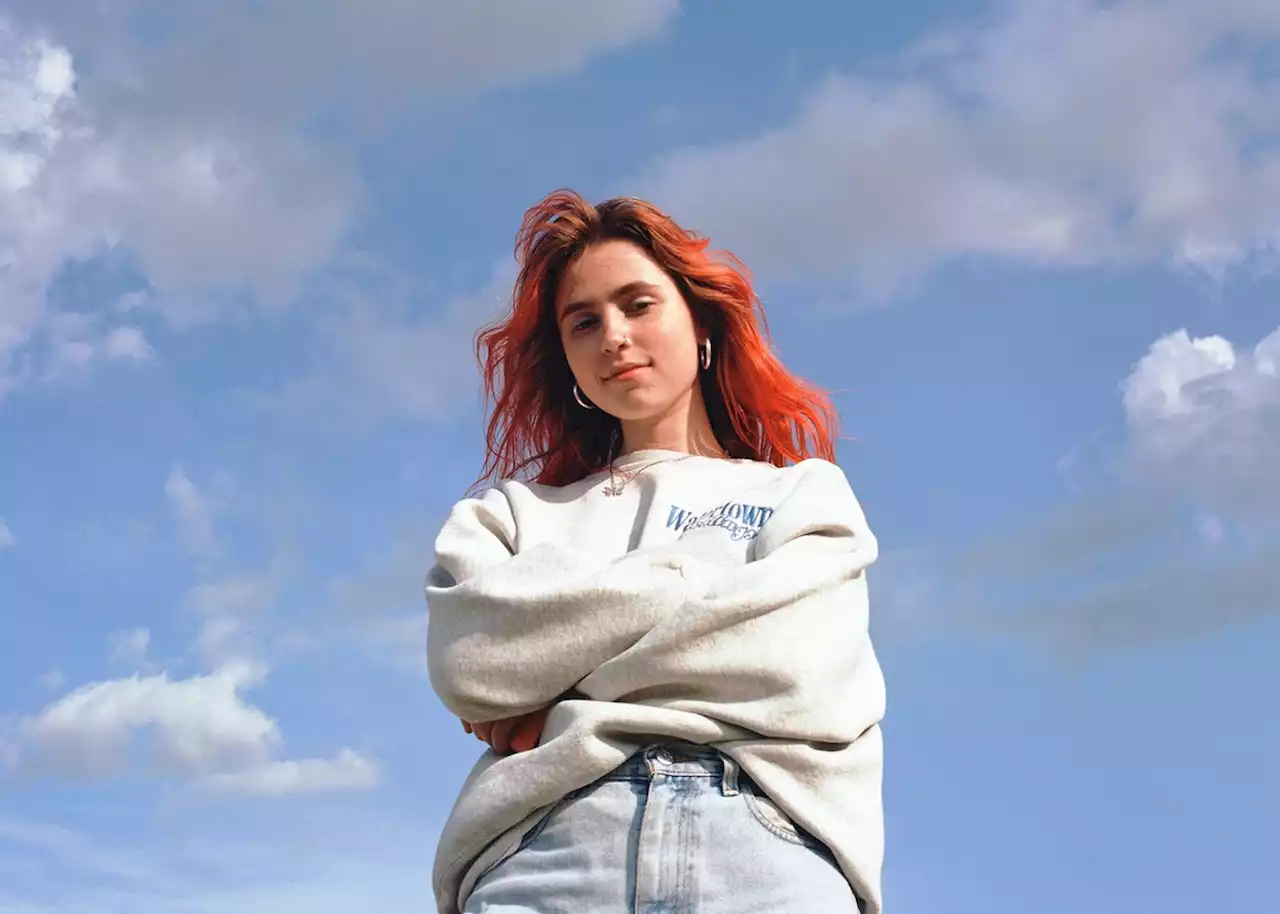 Quem é Clairo, cantora americana que resume em canções delicadas as angústias da geração Z