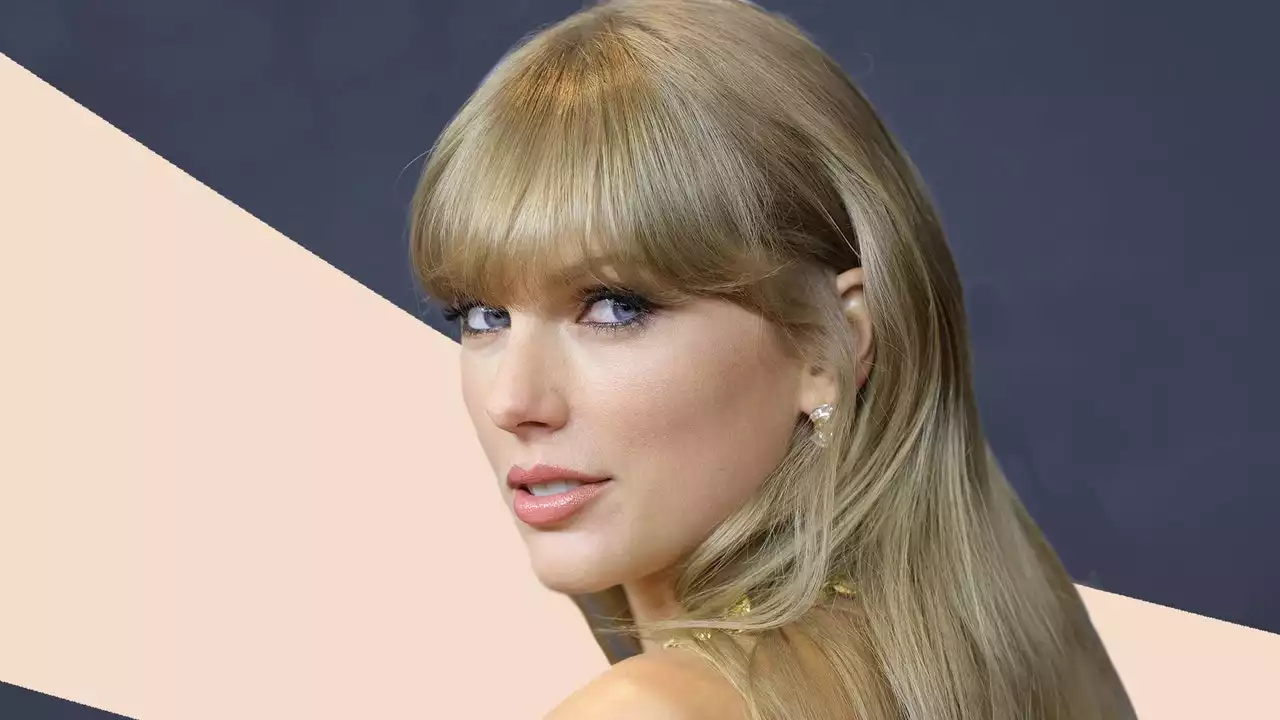 Taylor Swift somehow made undone hair and a baseball hat look polished