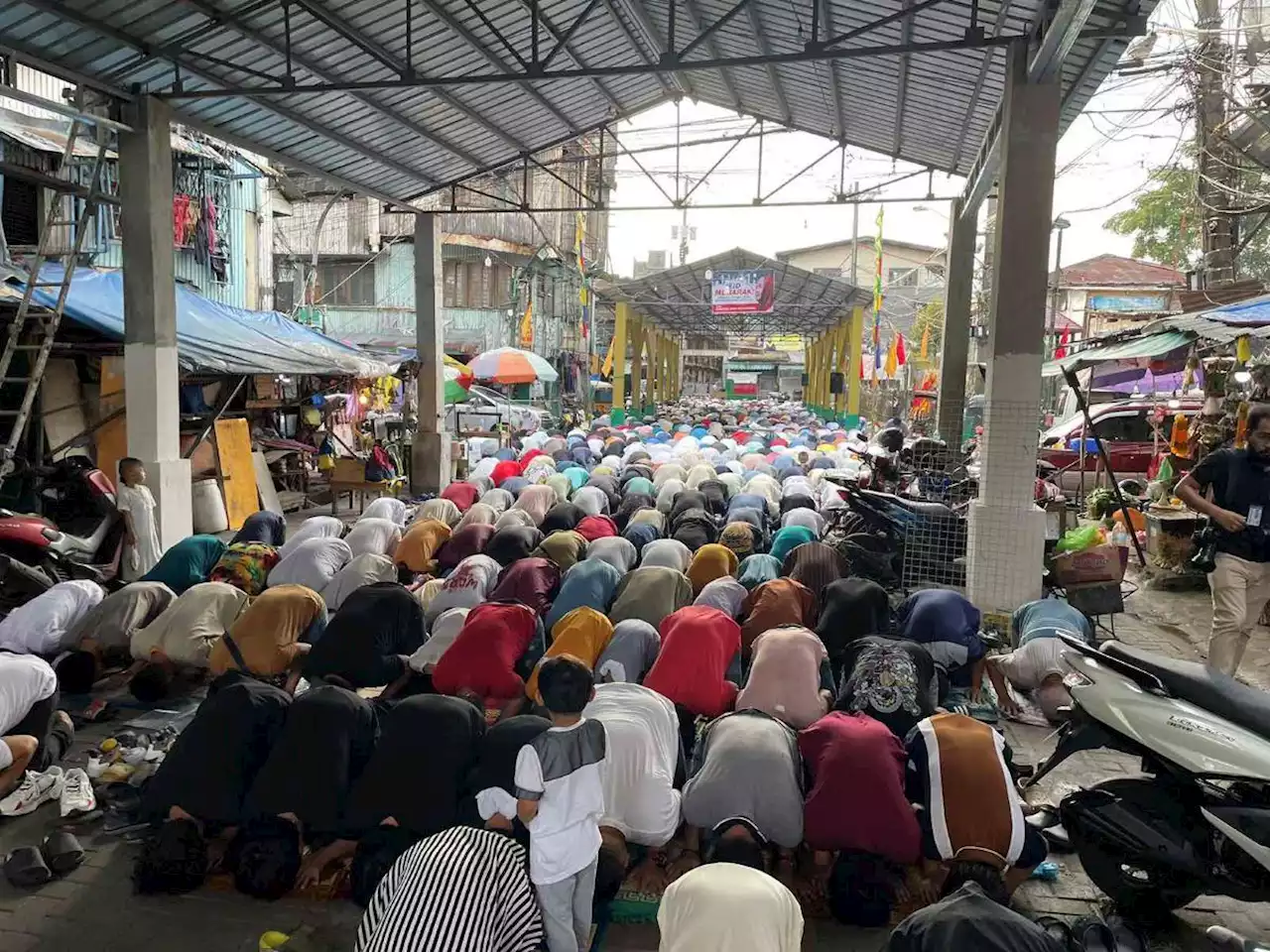 Filipino Muslims gather to pray for Eid'l Adha 2023