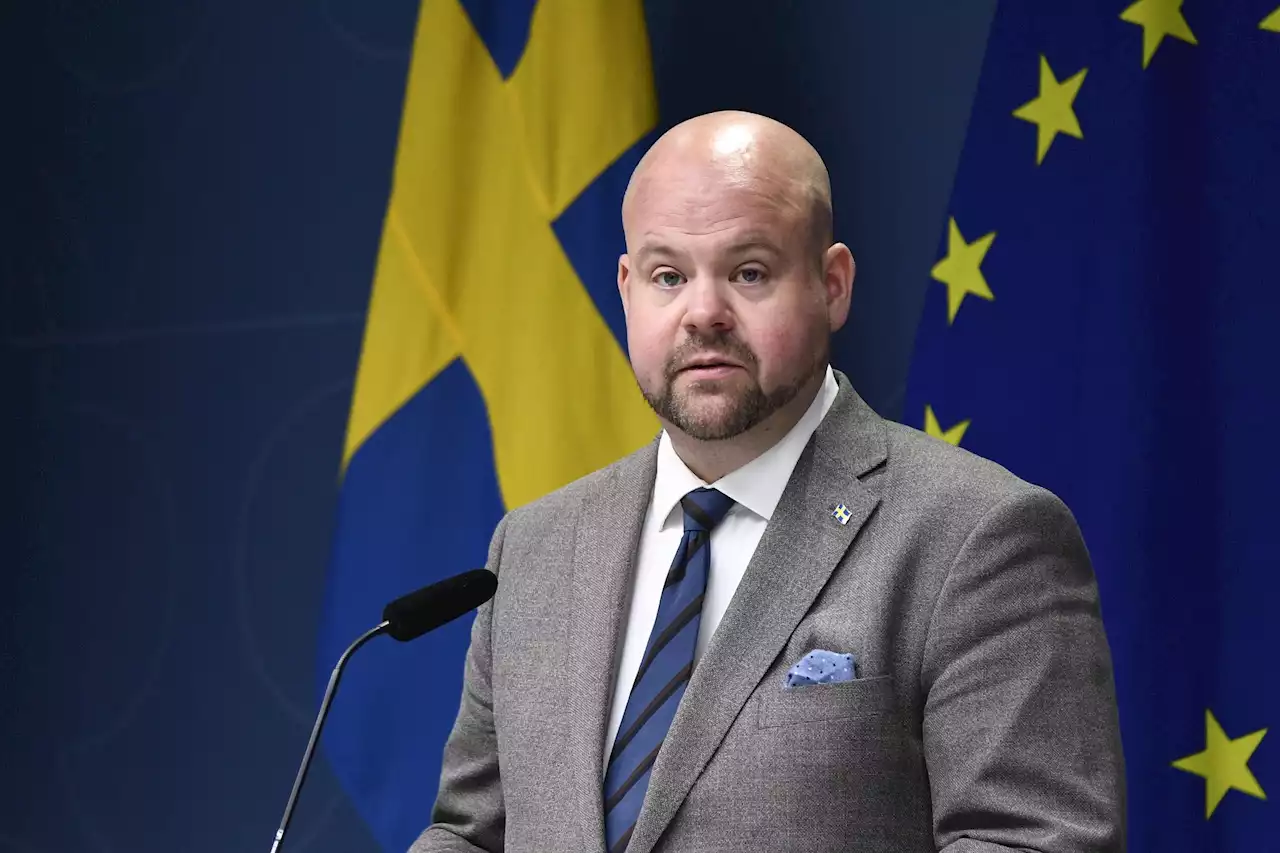 Fria ord: Skolorna ska inte lyssna på ministerns köttnationalism