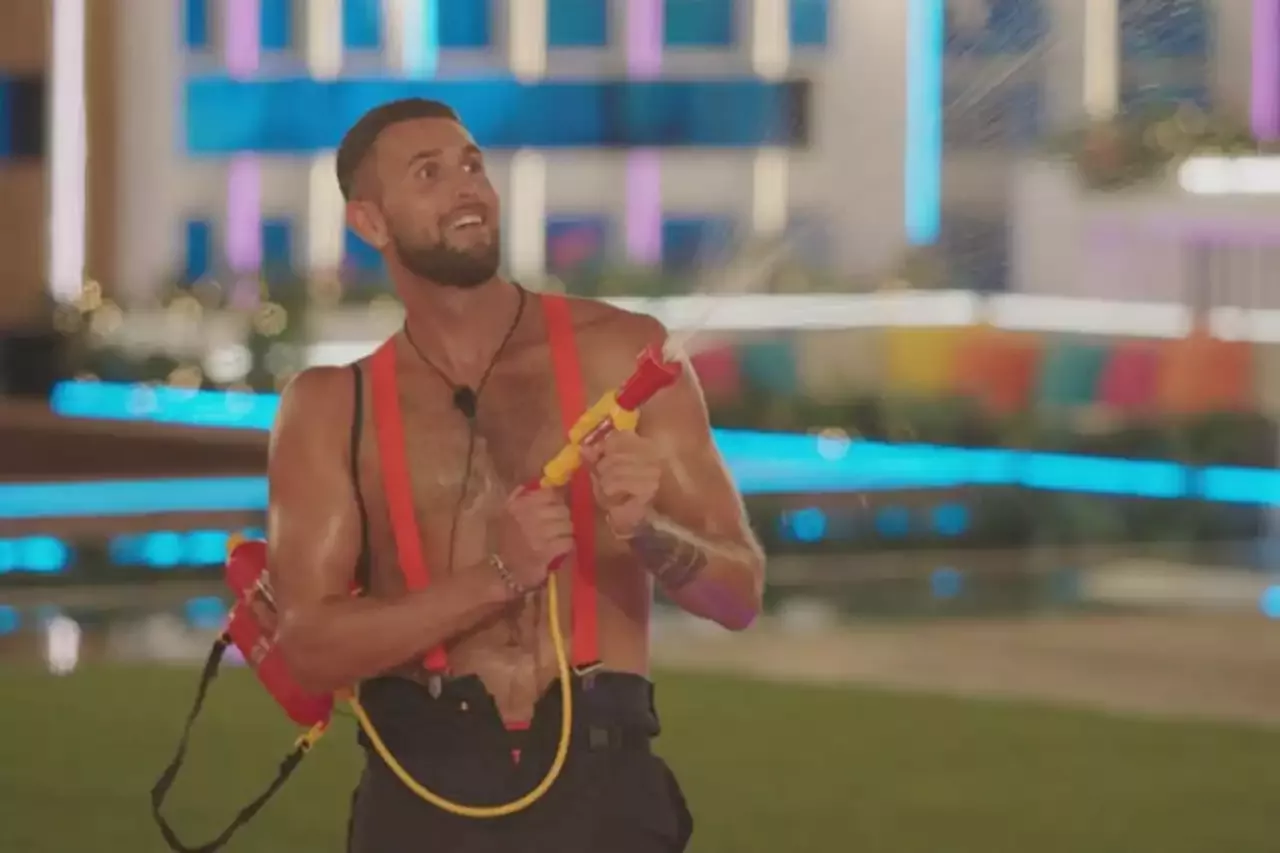 Love Island The Most Memorable Heart Rate Challenges Of All Time