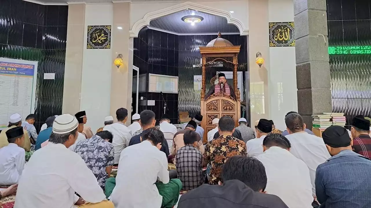 Sebagian Umat Islam di Padang Rayakan Idul Adha Hari Ini