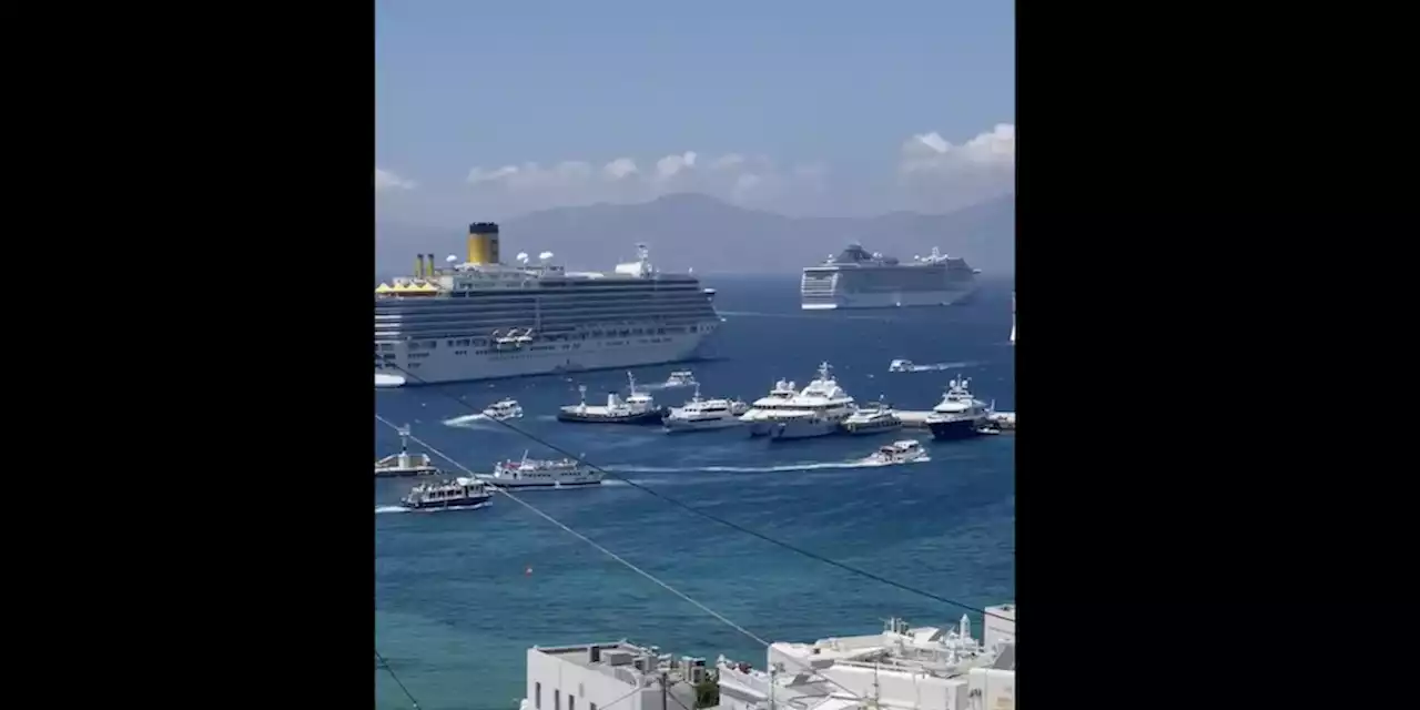 Il video delle cinque navi da crociera davanti alla piccola isola di Mykonos | Flashes - Il Post