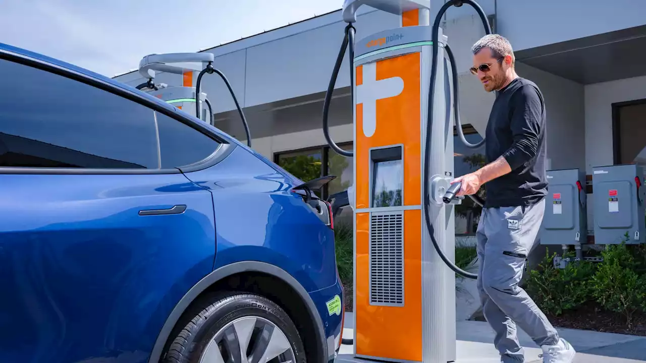 ChargePoint Announces Availability Of NACS Charging Solutions: AC & DC