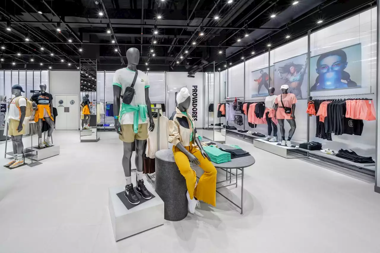 Customização de tênis, consultoria de estilo, linha plus size, eventos: veja o que a nova megaloja da Nike na Barra oferece