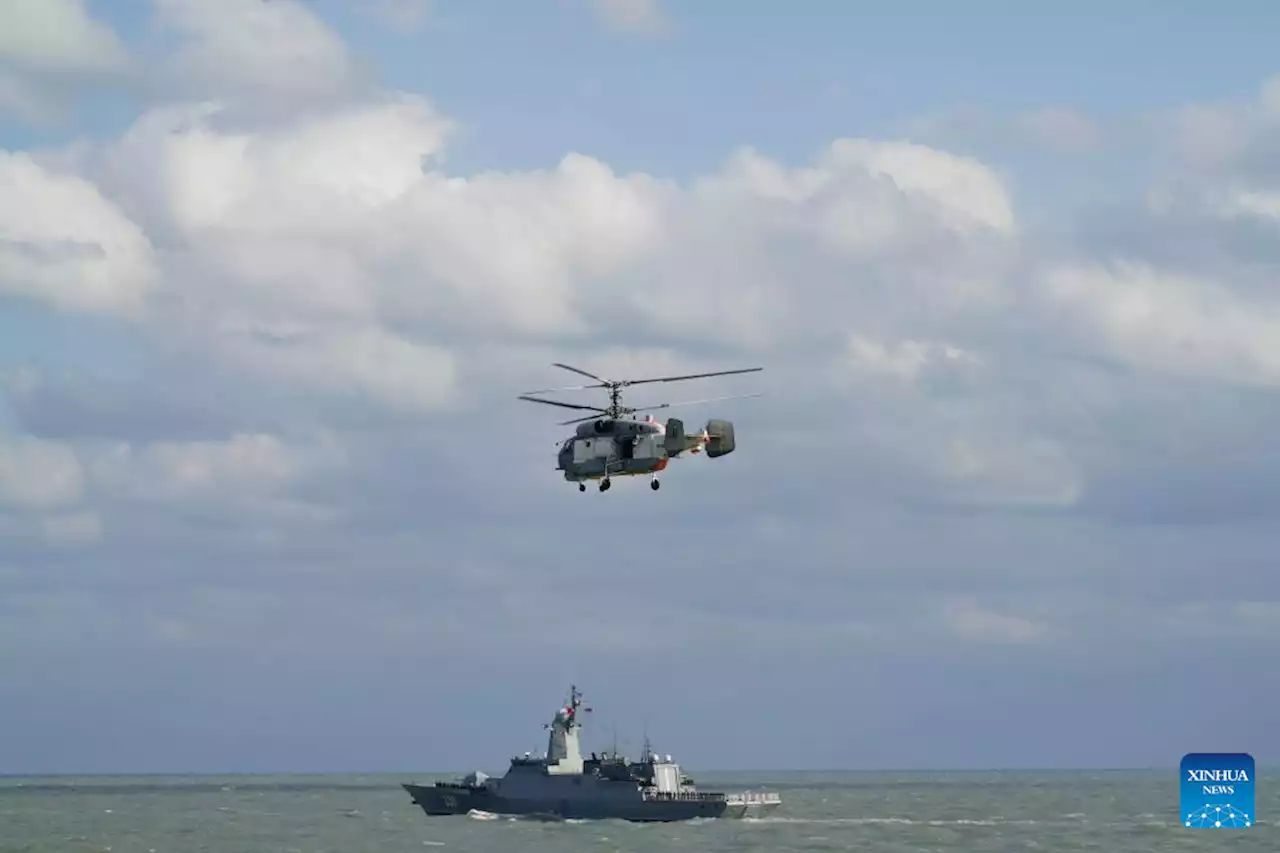 Taiwan detects two Russian warships off its coast