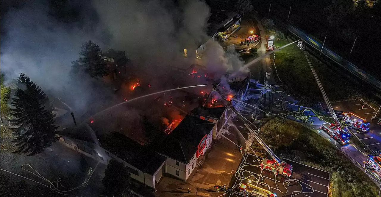 Großbrand im Bezirk Grieskirchen: 23 Feuerwehren im Löscheinsatz