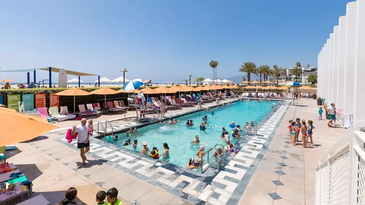 This beach-adjacent swimming pool has splashy events all summer long